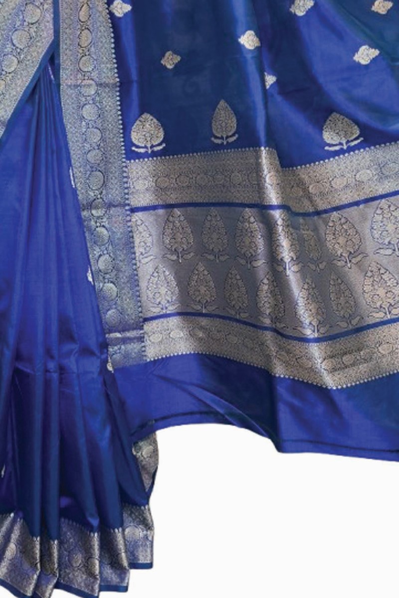 Embellished, Embroidered Bollywood
                                    Organza Saree (Green)