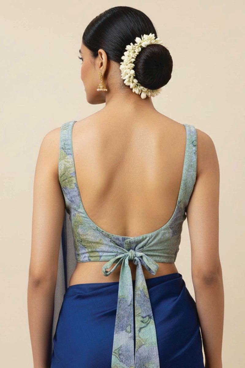 Embellished, Embroidered Bollywood
                                    Organza Saree (Green)
