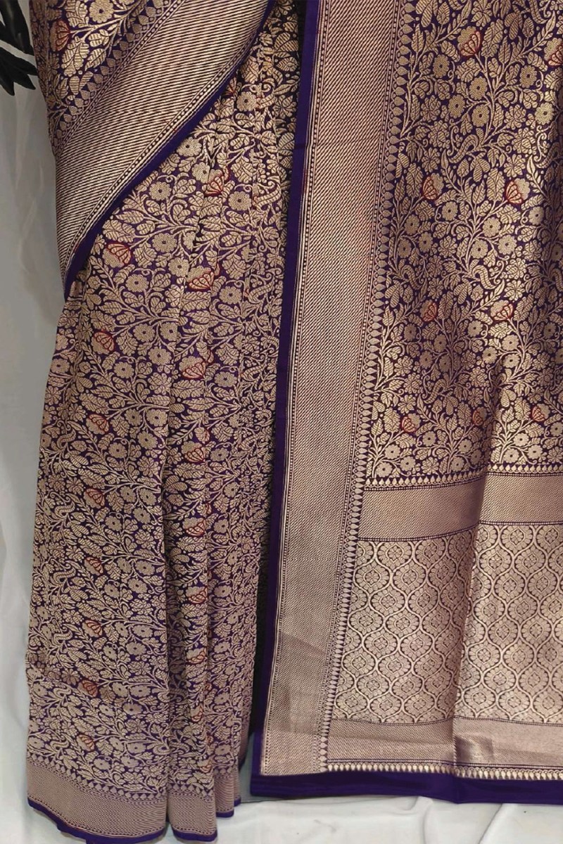 Embellished, Embroidered Bollywood
                                    Organza Saree (Green)