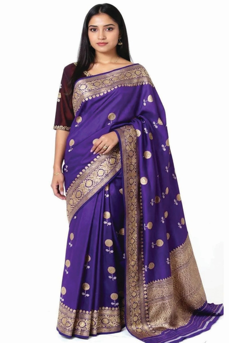Embellished, Embroidered Bollywood
                                    Organza Saree (Green)