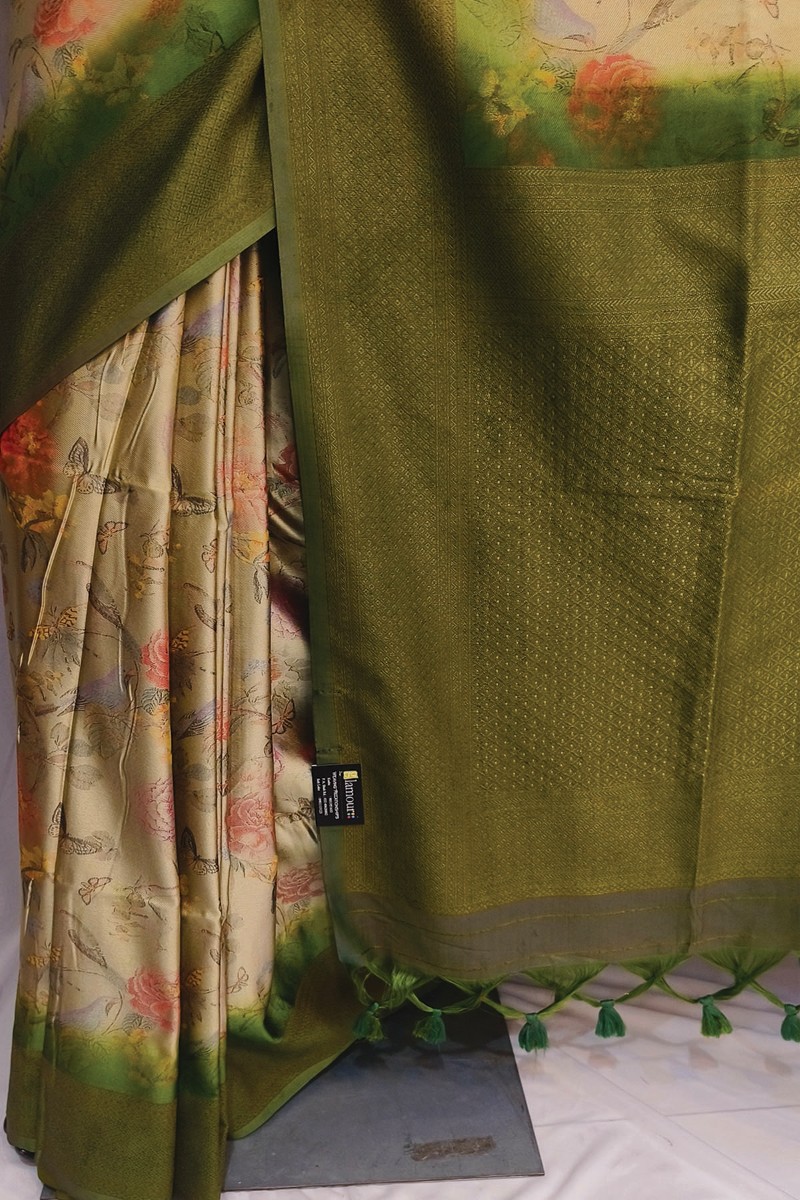 Embellished, Embroidered Bollywood
                                    Organza Saree (Green)