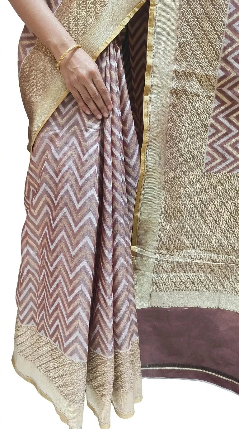 Embellished, Embroidered Bollywood
                                    Organza Saree (Green)