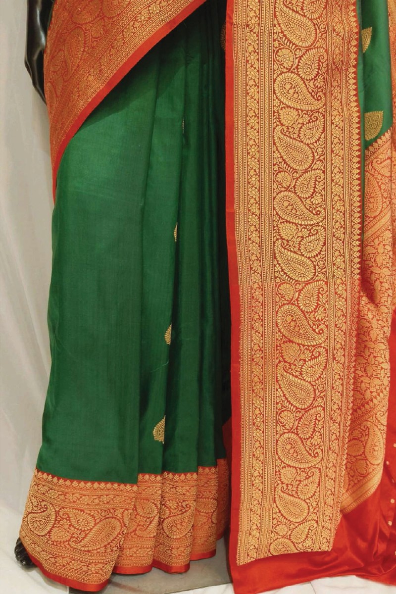 Embellished, Embroidered Bollywood
                                    Organza Saree (Green)