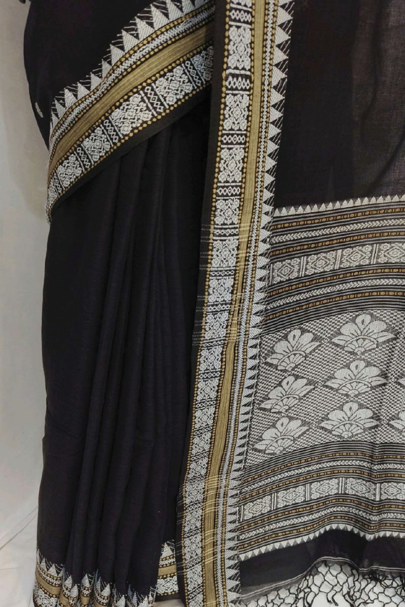 Embellished, Embroidered Bollywood
                                    Organza Saree (Green)